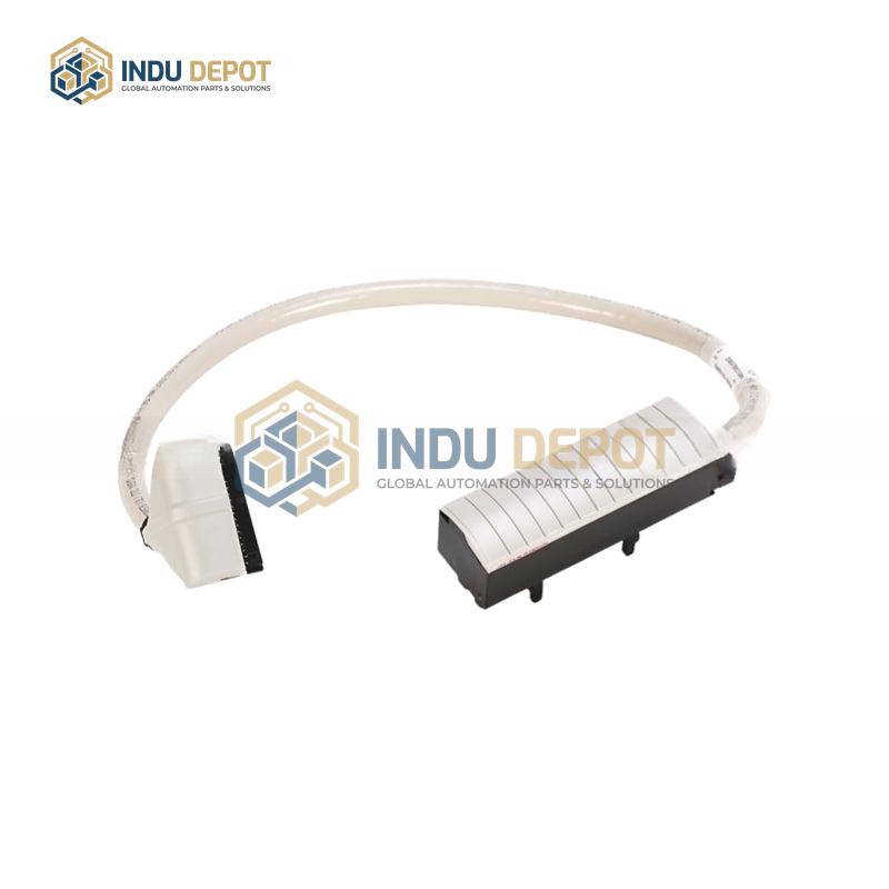 Allen-Bradley 1492-CABLE005Y Pre-wired Cable